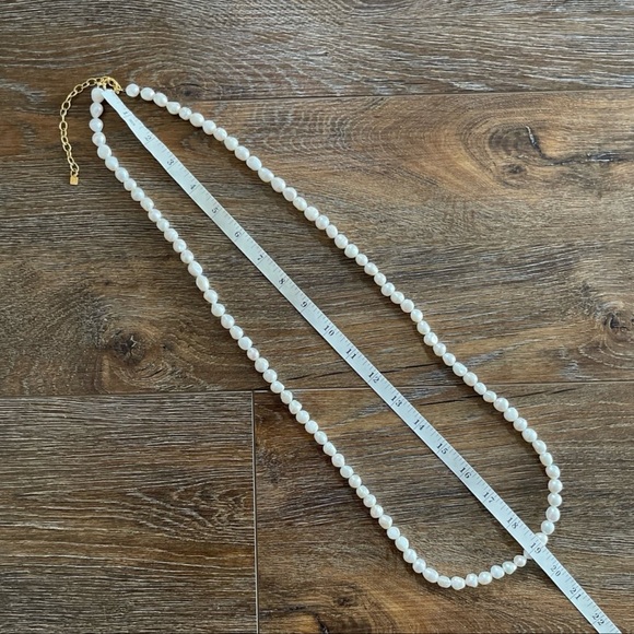 SC Collection Pearl Necklace - Picture 6 of 6